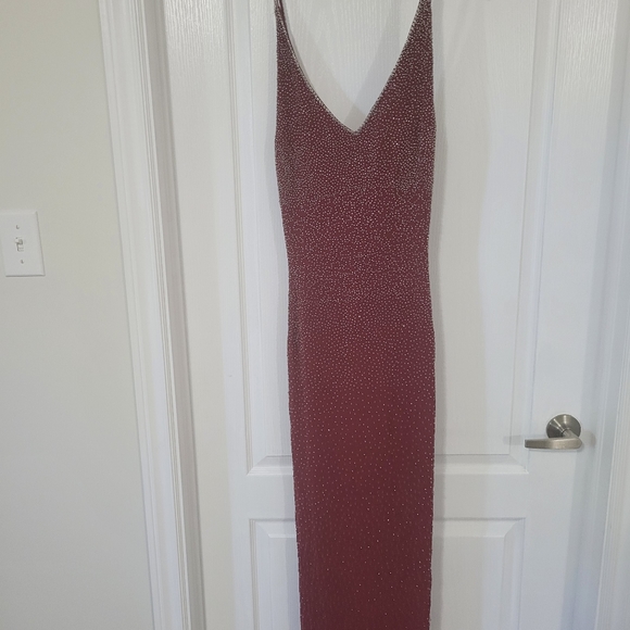 Elegant ESH Design wine red evening gown - Picture 7 of 10